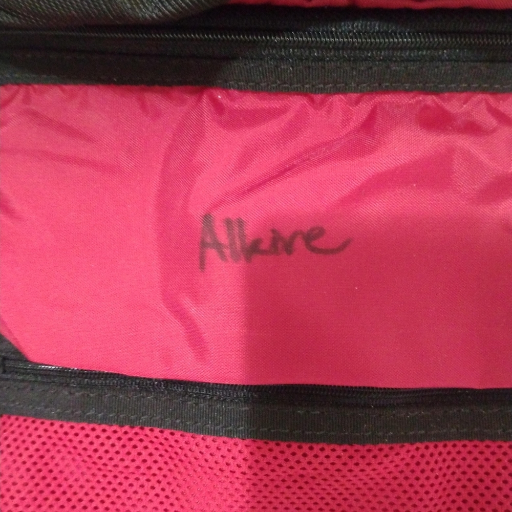 Nike Nylon Traveling Cosmetic bag - Picture 9 of 11